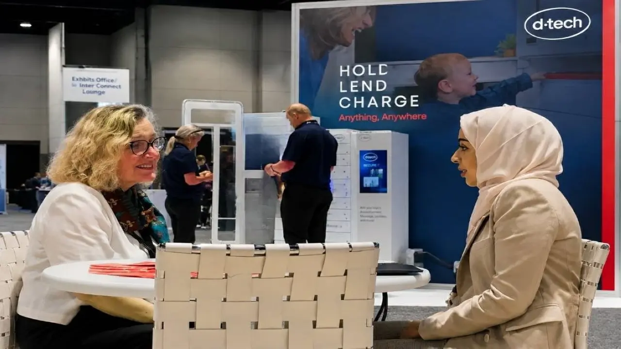 مكتبات الشارقة تحتفل بقرن من الإبداع والمعرفة في شيكاغو